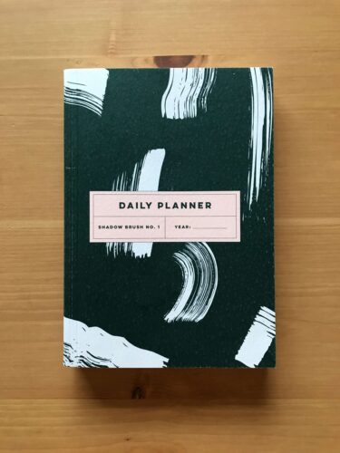 Zdjęcie okładkowe wpisu: Recenzja: dziennik The Completist — coś ponad okładką?