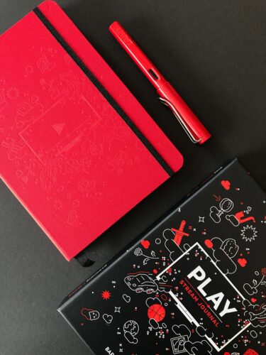 Zdjęcie okładkowe wpisu: Baronfig + Netflix i notatnik Play Stream Journal